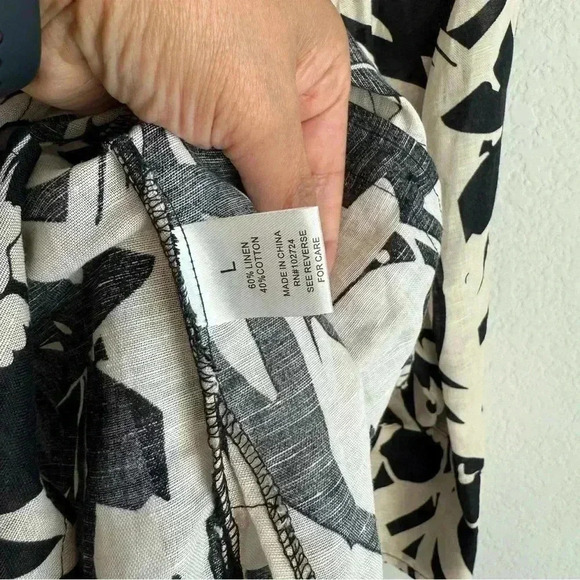 Harve Benard Woman's Black Beige Floral Linen Blend Button Up Blouse Size L - Picture 10 of 11